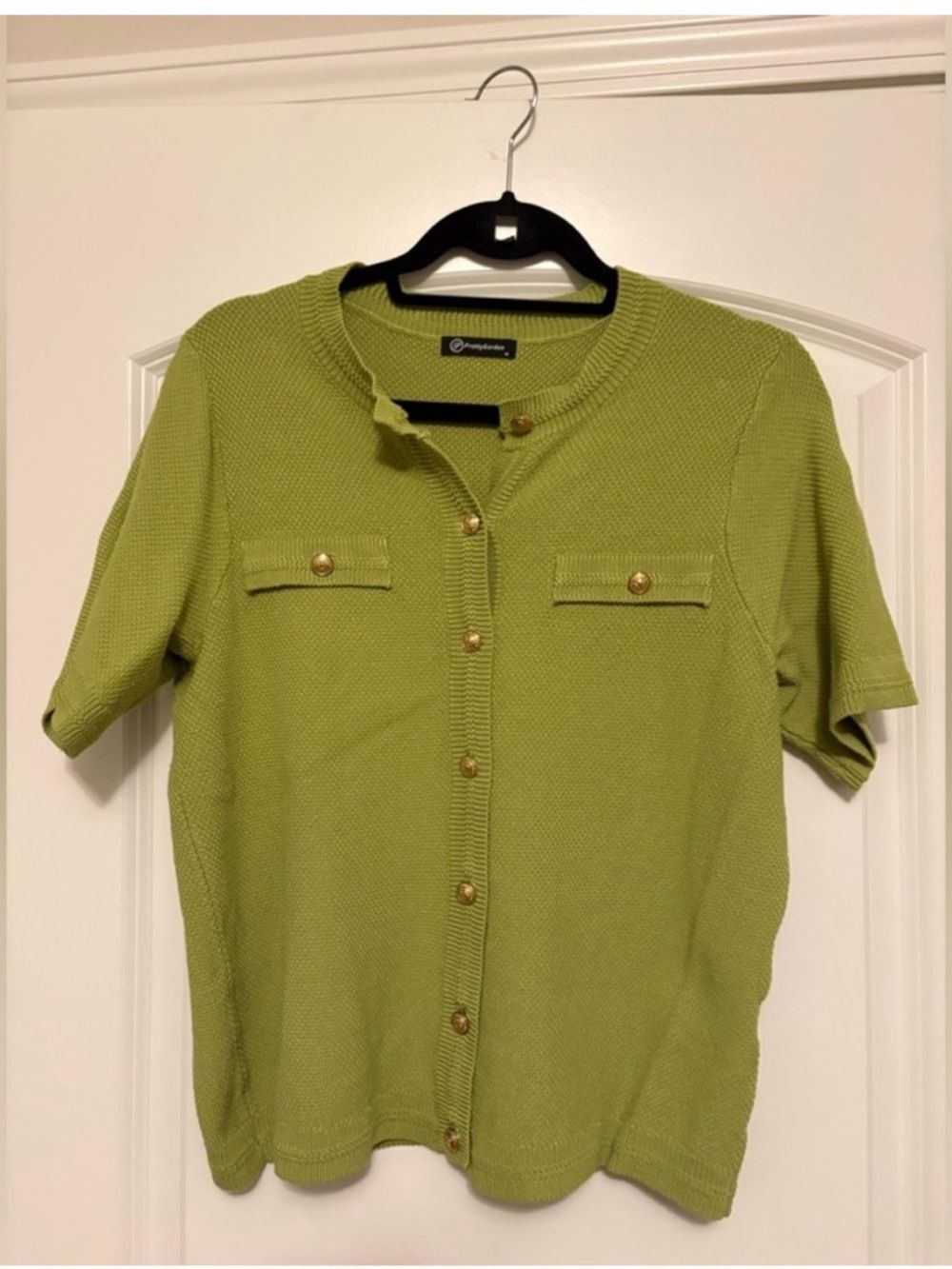 Women’s Green Short-Sleeve Knit Cardigan Sweater